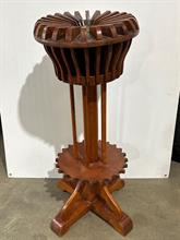 Lot 128