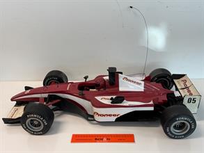 Lot 695