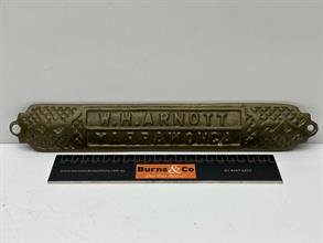 Lot 682