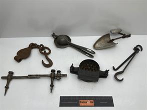 Lot 733