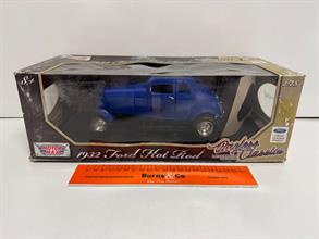 Lot 394
