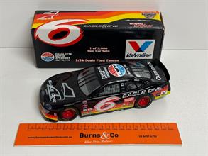 Lot 827